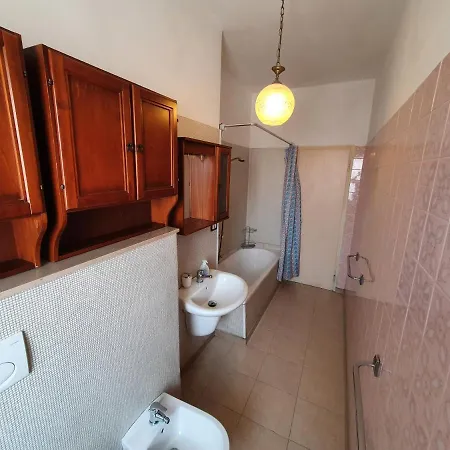 Apartment Train Station Comfy Bari